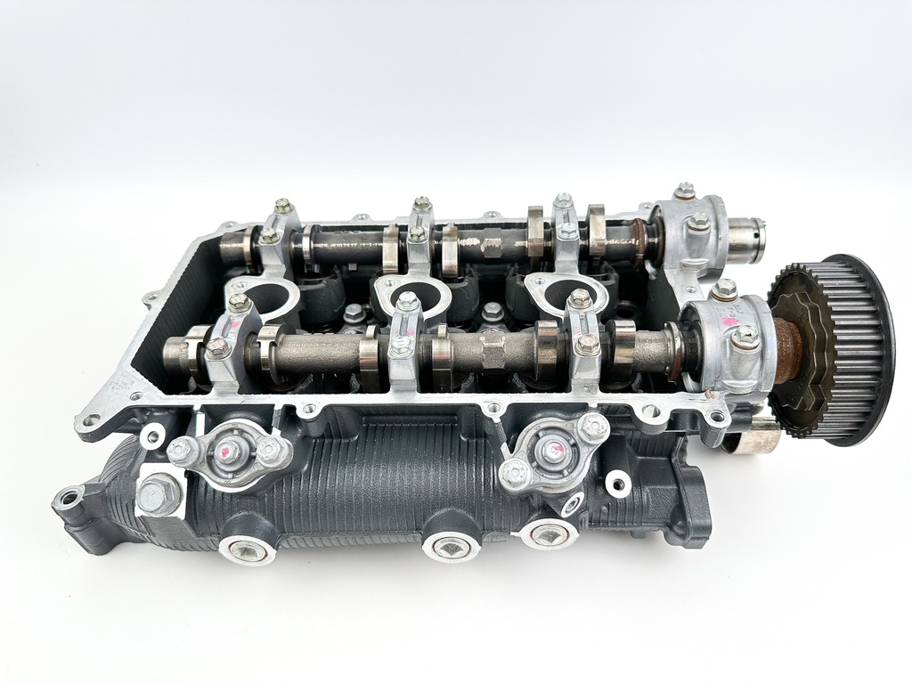 2012 Yamaha 300 HP 4 Stroke Outboard Port Cylinder Head 6CE-W009C-00-9S OEM