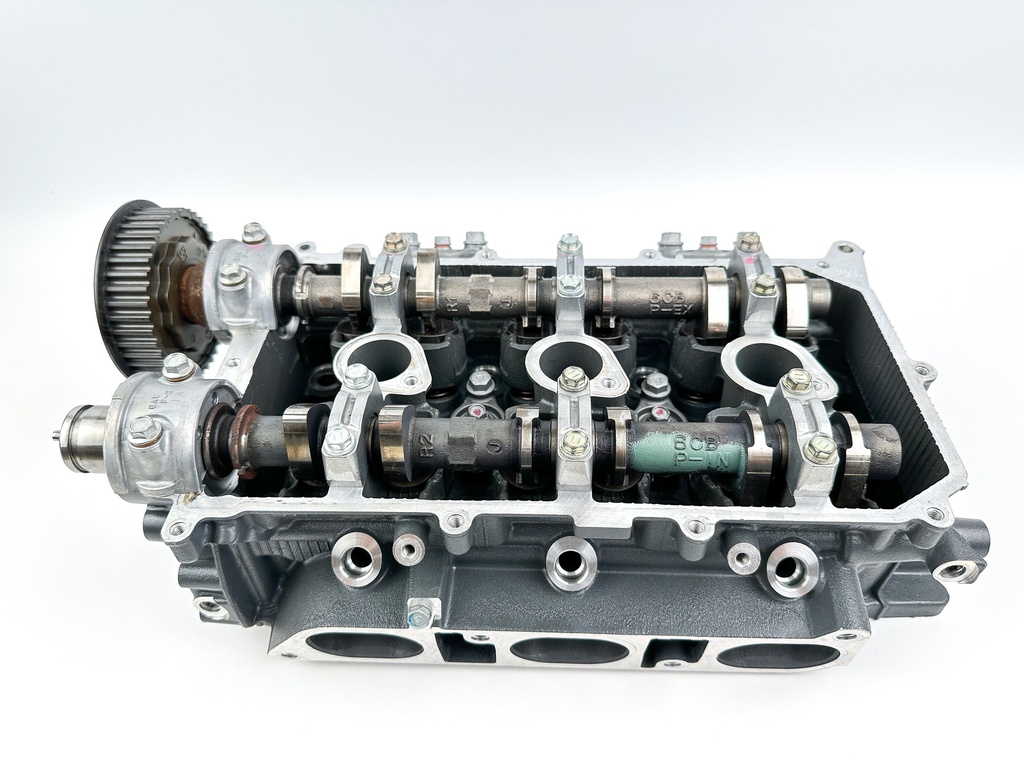 2012 Yamaha 300 HP 4 Stroke Outboard Port Cylinder Head 6CE-W009C-00-9S OEM