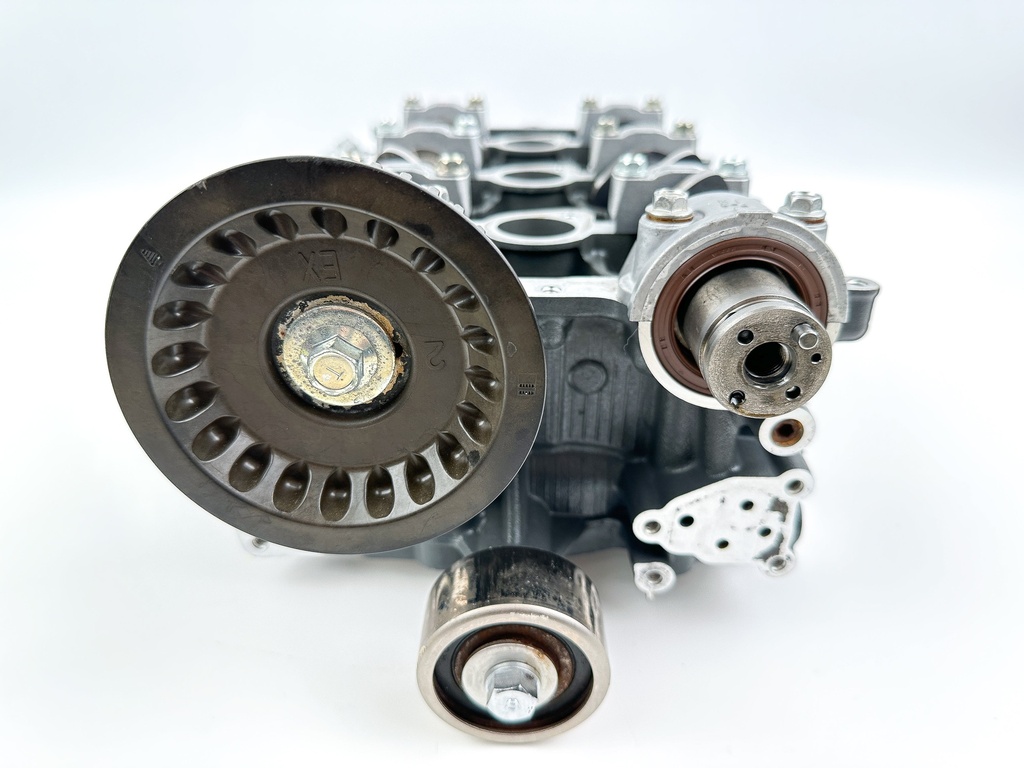 2012 Yamaha 300 HP 4 Stroke Outboard Port Cylinder Head 6CE-W009C-00-9S OEM