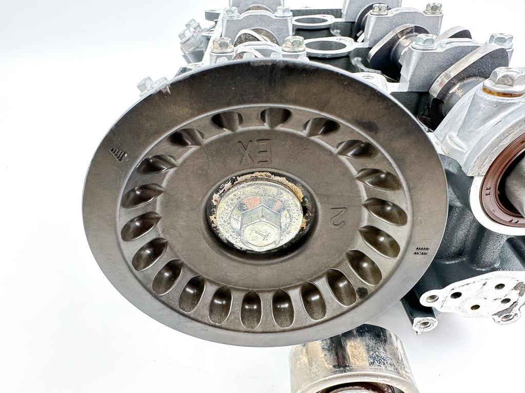 2012 Yamaha 300 HP 4 Stroke Outboard Port Cylinder Head 6CE-W009C-00-9S OEM