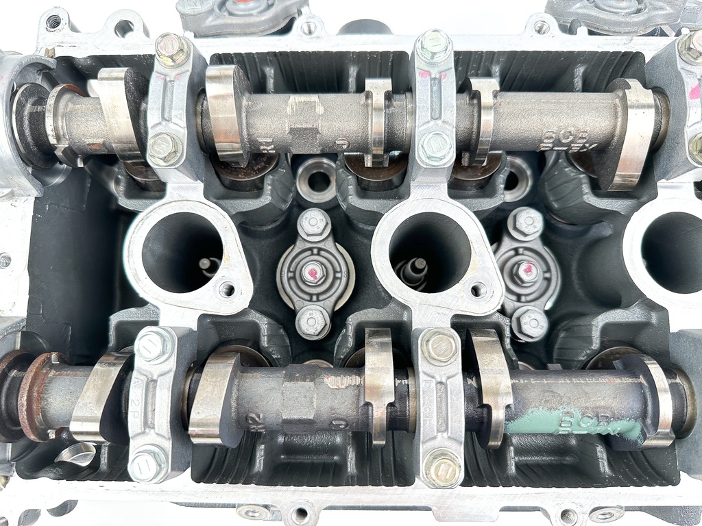 2012 Yamaha 300 HP 4 Stroke Outboard Port Cylinder Head 6CE-W009C-00-9S OEM