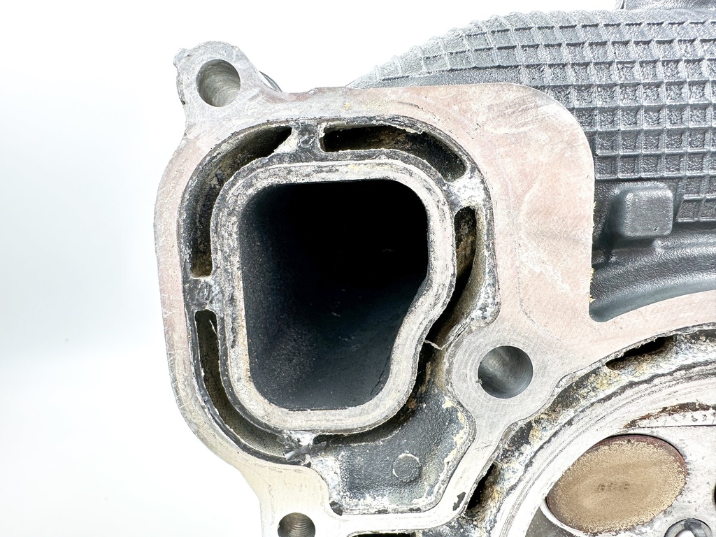 2012 Yamaha 300 HP 4 Stroke Outboard Port Cylinder Head 6CE-W009C-00-9S OEM