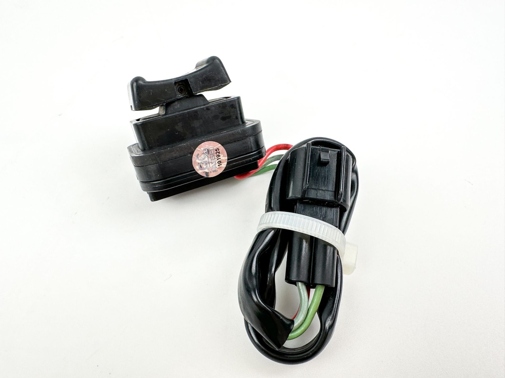 2004 Yamaha 150 HP 4 Stroke Outboard Trim Switch 69J-82563-00-00 OEM