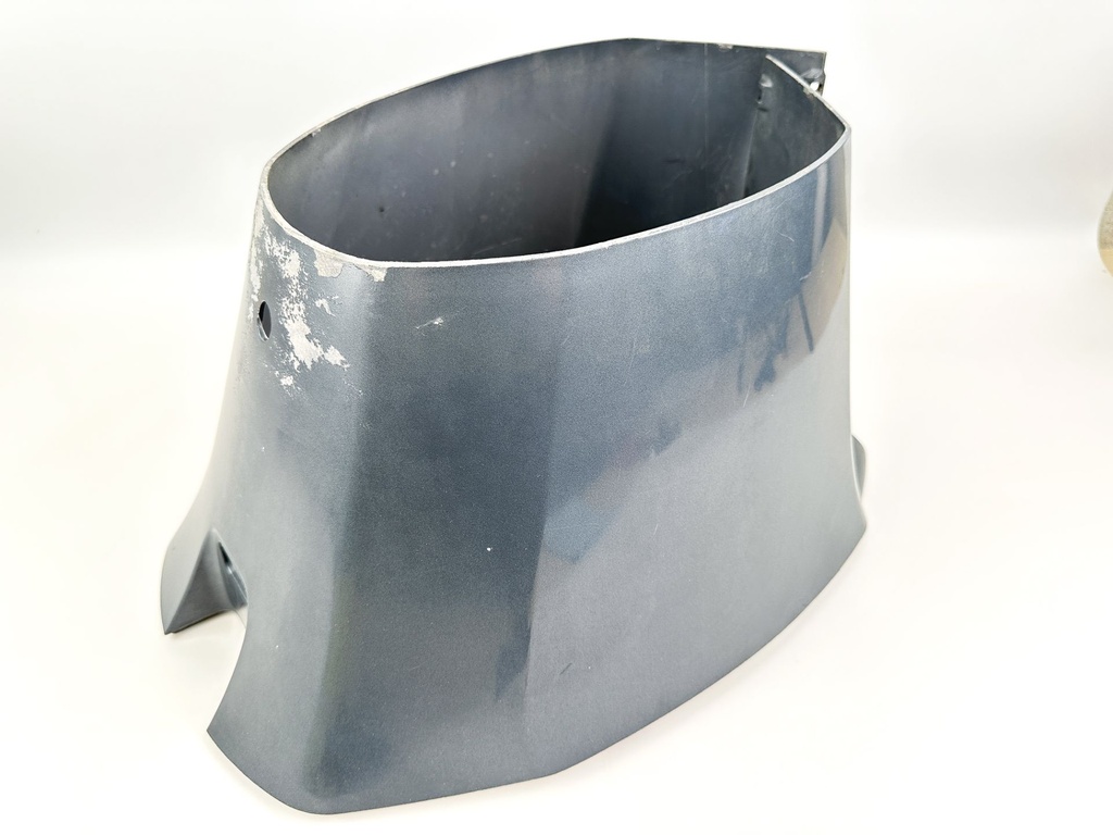 2005 Yamaha 150 HP 4 Stroke Outboard Lower Apron Cover 63P-42741-00-8D OEM