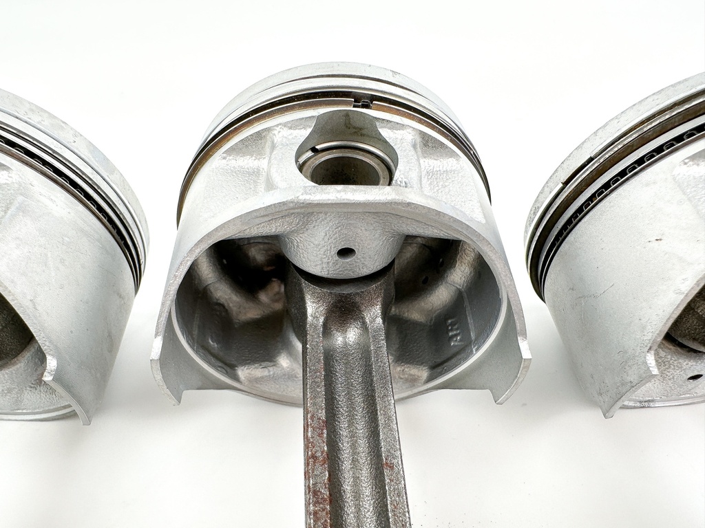 2002 Yamaha 60HP 4 Stroke Outboard Piston & Connecting Rod Assembly Set 3 62Y-11650-10-00