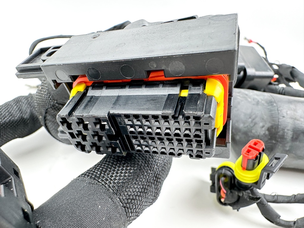 0587362 587362 Evinrude G2 115 140 150 HP Engine Wire Harness Assembly