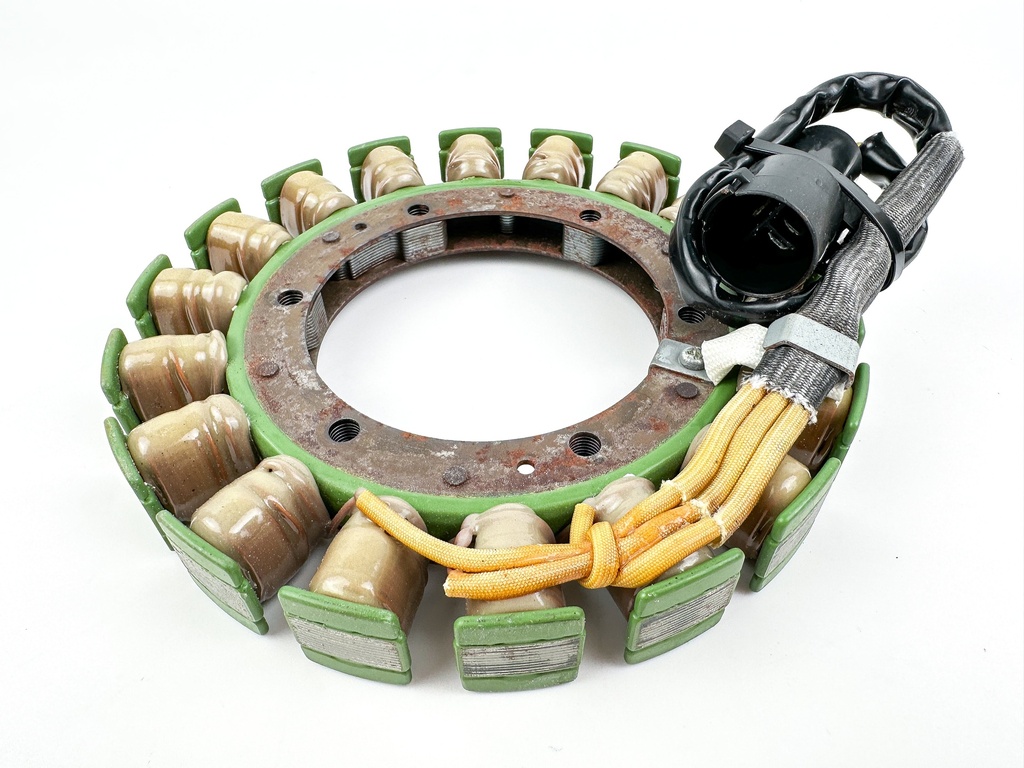 2011 Suzuki 90HP DF90A Outboard 4 Stroke Stator Coil Charging 32120-87L00