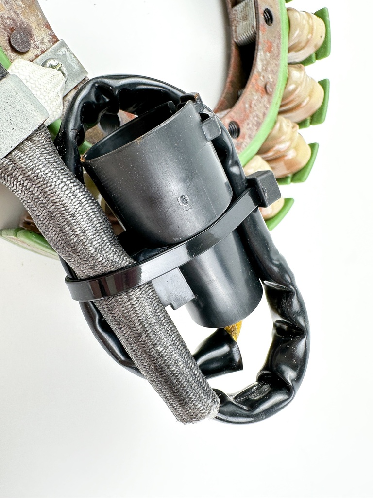 2011 Suzuki 90HP DF90A Outboard 4 Stroke Stator Coil Charging 32120-87L00