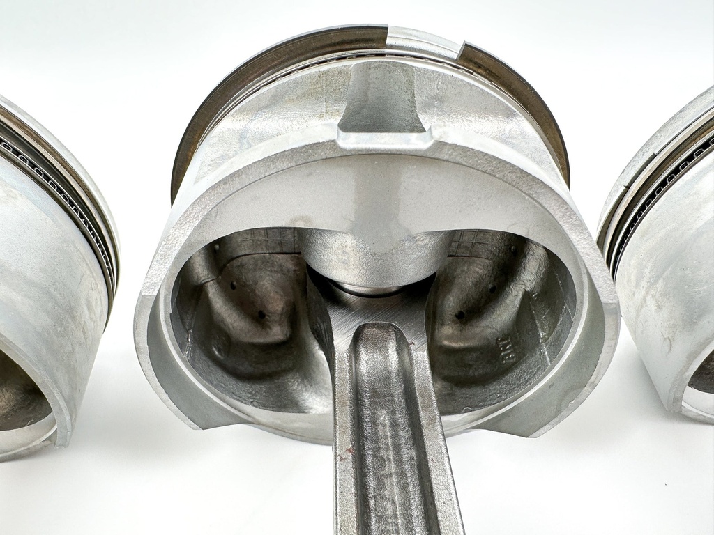 2003 Yamaha 80HP 4 Stroke Outboard Piston & Connecting Rod Set 6D8-W1164-00-00