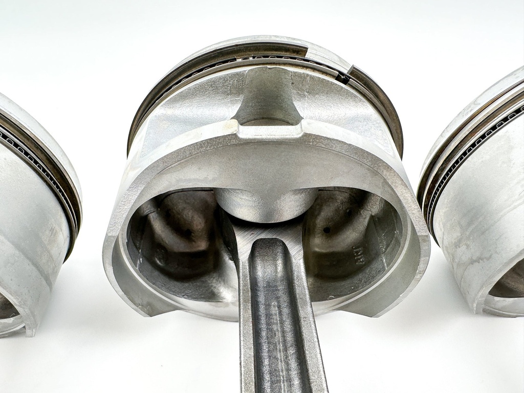 2003 Yamaha 80HP 4 Stroke Outboard Piston & Connecting Rod Set 6D8-W1164-00-00