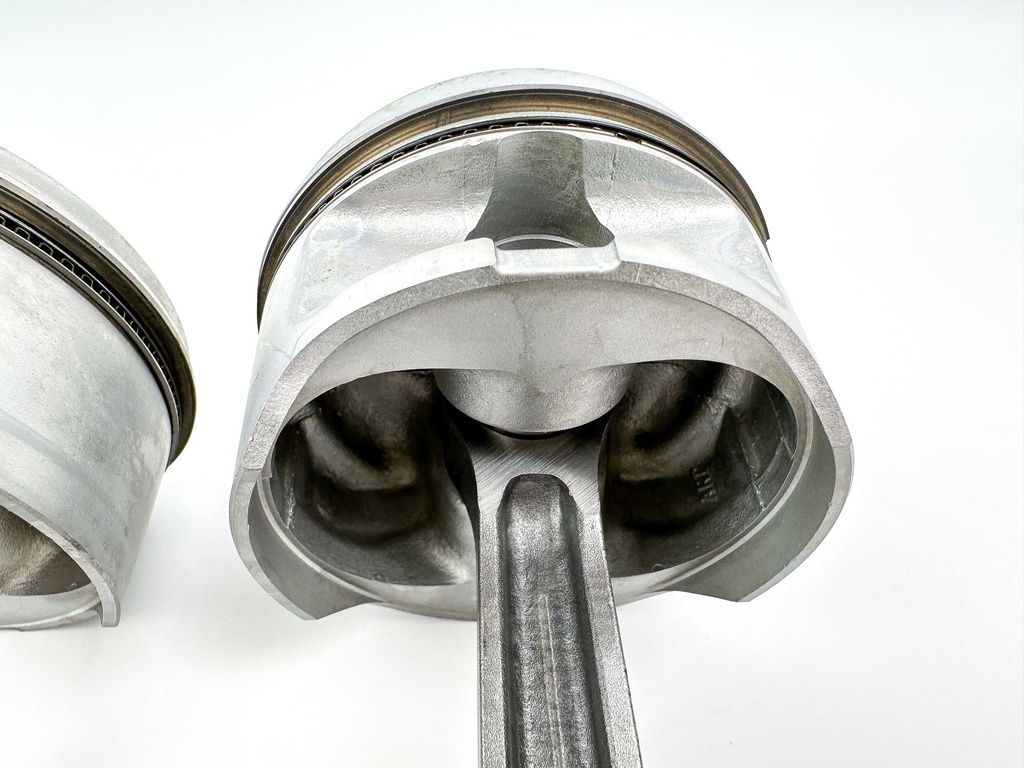 2003 Yamaha 80HP 4 Stroke Outboard Piston & Connecting Rod Set 6D8-W1164-00-00