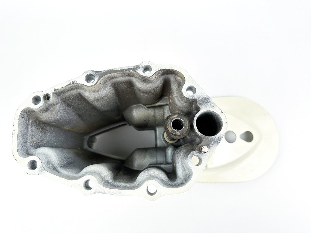 2018 Suzuki 90HP DF90 4 Stroke Outboard Drive Shaft Housing White 52111-87L00-Y5S