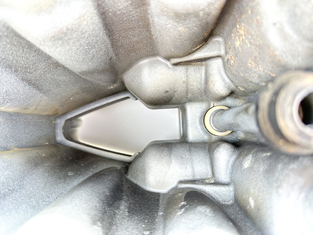 2018 Suzuki 90HP DF90 4 Stroke Outboard Drive Shaft Housing White 52111-87L00-Y5S