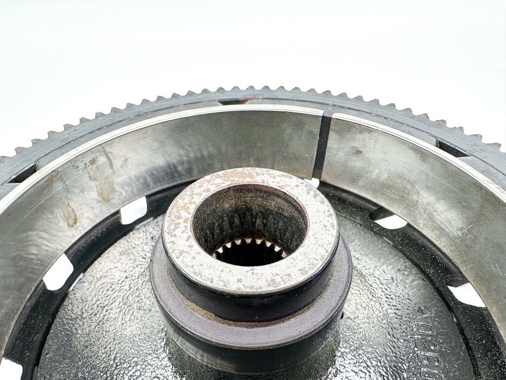 2003 Mercury 150HP Outboard Engine 2 Stroke Flywheel Assembly 828272T67