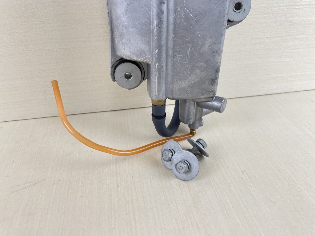 2007 Yamaha 60HP 4 Stroke Outboard Float Chamber Assembly Fuel 6C5-14180-00-00