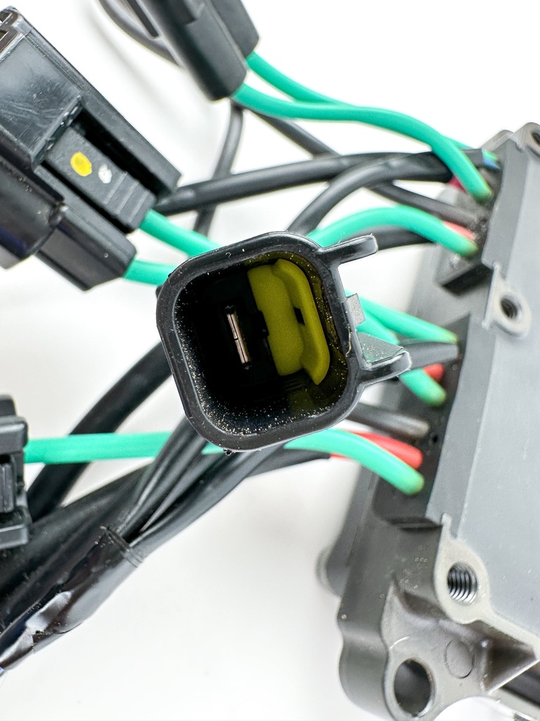 2010-16 Yamaha 225 250 300 HP 4.2L Rectifier Regulator 6CE-81960-00-00