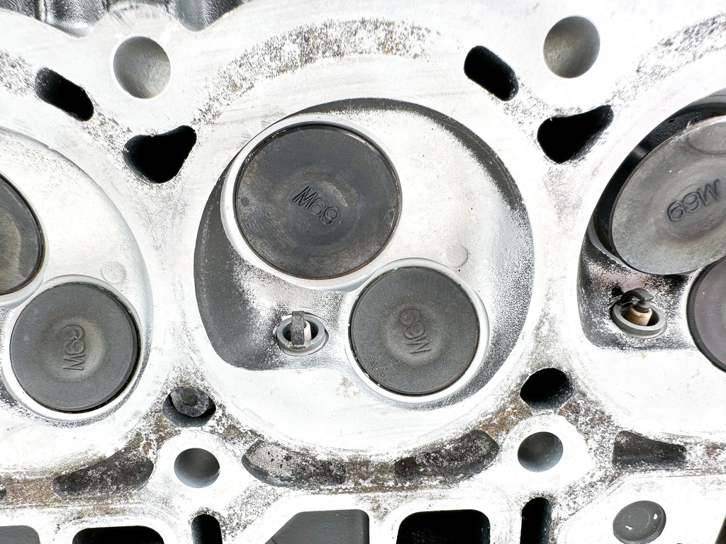 2007 Yamaha 60HP 4 Stroke Outboard Cylinder Head Assembly 6C5-W009A-11-1S PARTS