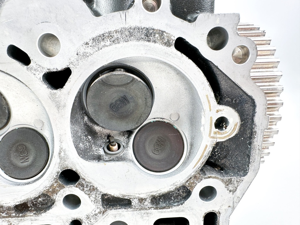 2007 Yamaha 60HP 4 Stroke Outboard Cylinder Head Assembly 6C5-W009A-11-1S PARTS