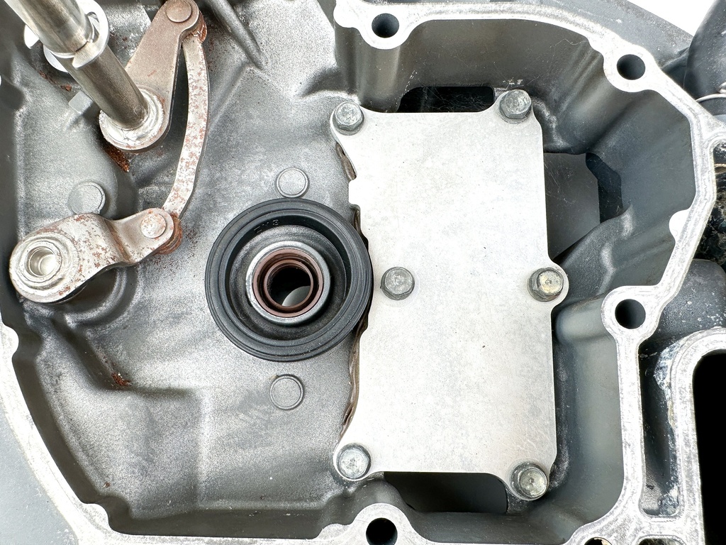 Honda BF 60 HP 4 Stroke Outboard Adapter Plate Case Mount 23170-ZZ3-405ZA