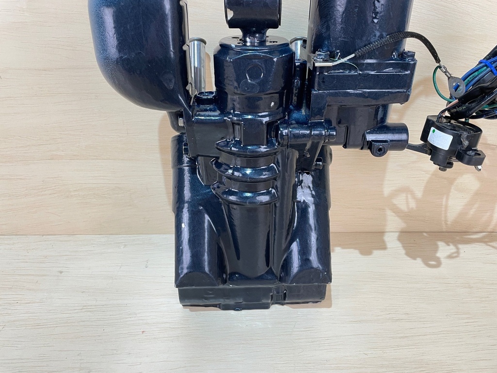 2000 Evinrude Ficht 175HP Power Trim & Tilt Assembly 5005113 0439934