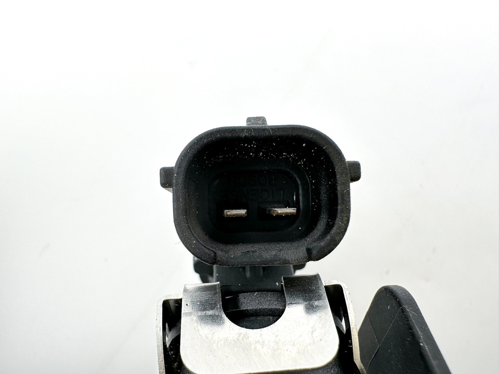 2012 Yamaha F350 350HP 4 Stroke Outboard Fuel Injector Set With Rails 6AW-13160-10-00