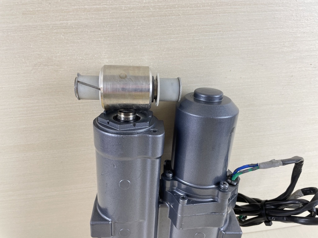 2007 Yamaha 60HP Outboard Power Trim Tilt Unit Assembly 6C5-43800-01-8D  