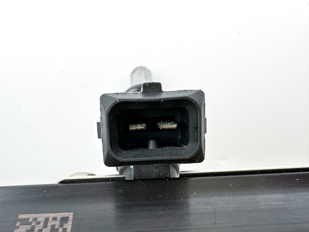 Mercury 135 150 175 200 HP L4 Verado Fuel Injector Set With Rail 892811T02