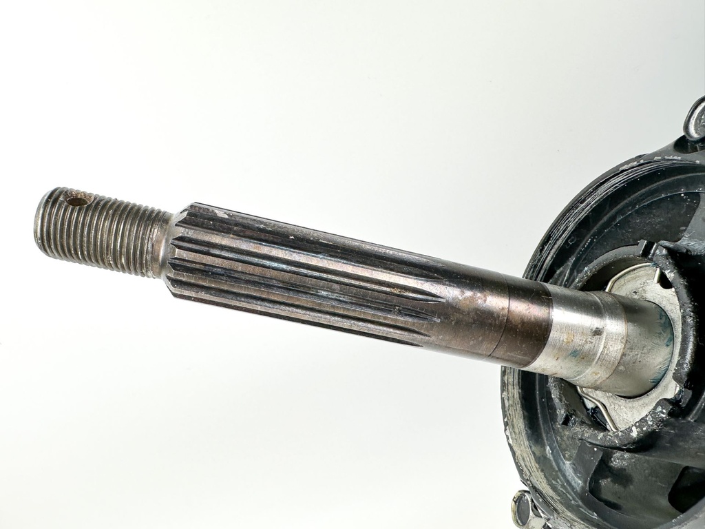 2001 - 2006 Suzuki DF 90 115 HP 4 Stroke 20" Long Lower Unit Gear Case