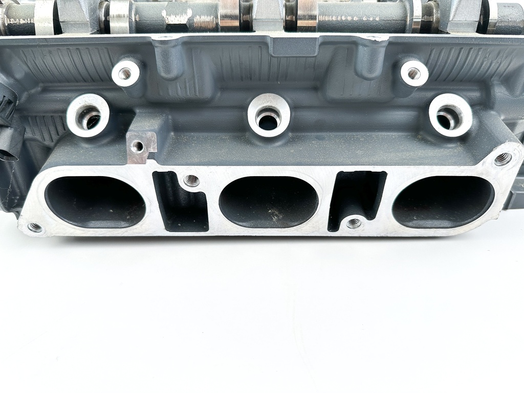 Yamaha 225 250 300 HP 4.2L Port Cylinder Head 6CE-W009C-00-9S