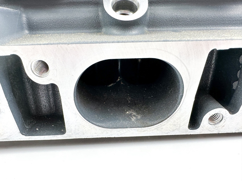 Yamaha 225 250 300 HP 4.2L Port Cylinder Head 6CE-W009C-00-9S