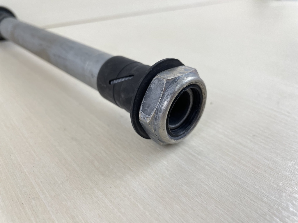 2007 Yamaha 60HP 4 Stroke Outboard Tilt Tube Clamp Bracket Bolt 63D-43131-01-00