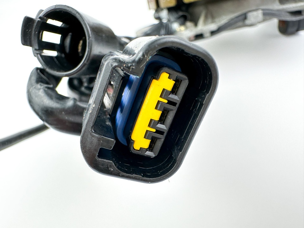 2000 Yamaha 115 HP 4 Stroke Outboard Coil Pulser Base Stator Assembly 68V-81460-00-00 OEM