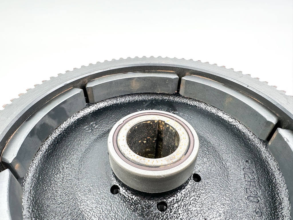 2003 Mercury 90 HP 2 Stroke Outboard Flywheel 878226T10 OEM