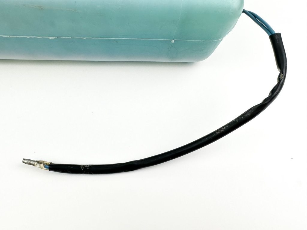 2003 Mercury 90 HP 2 Stroke Outboard Oil Tank 828361A2 OEM