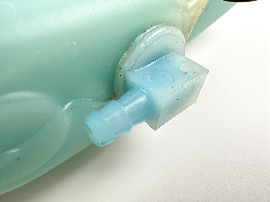 2003 Mercury 90 HP 2 Stroke Outboard Oil Tank 828361A2 OEM