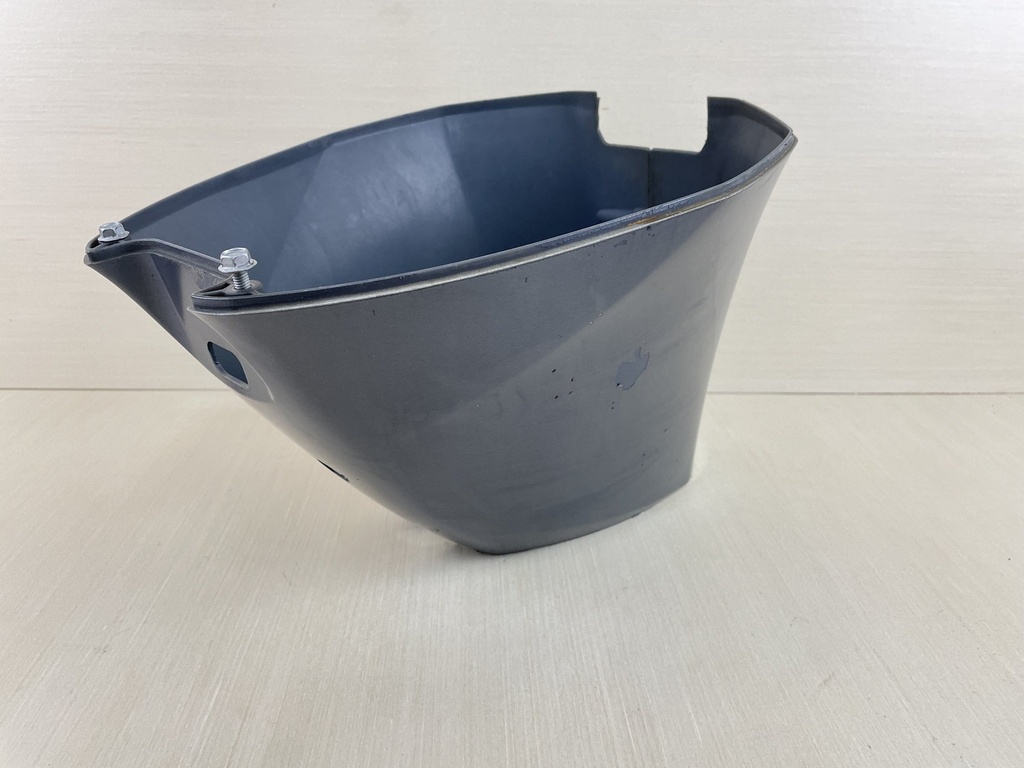 2004 Yamaha 40HP F40 Outboard Lower Apron Cover Cowling 67C-42741-10-4D  