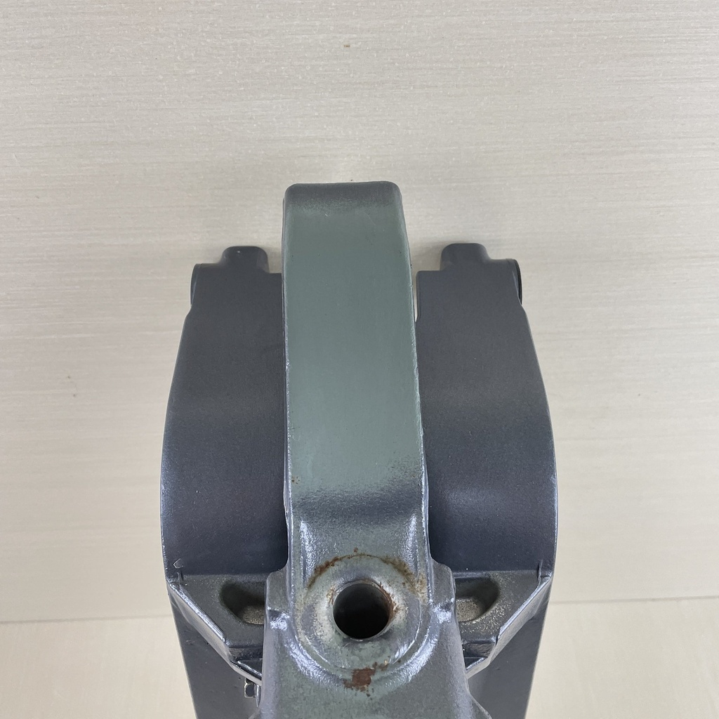 2004 Yamaha 40HP F40 Outboard Swivel Bracket With Steering Assembly 67C-43311-10-4D