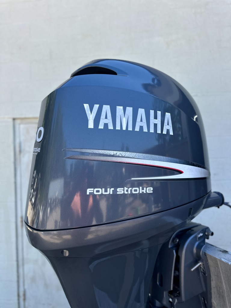 2004 Yamaha 150 HP 4 Stroke Outboard Engine Complete  OEM