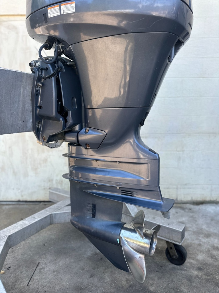 2014 Yamaha 150 HP 4 Stroke Outboard Engine Complete  OEM