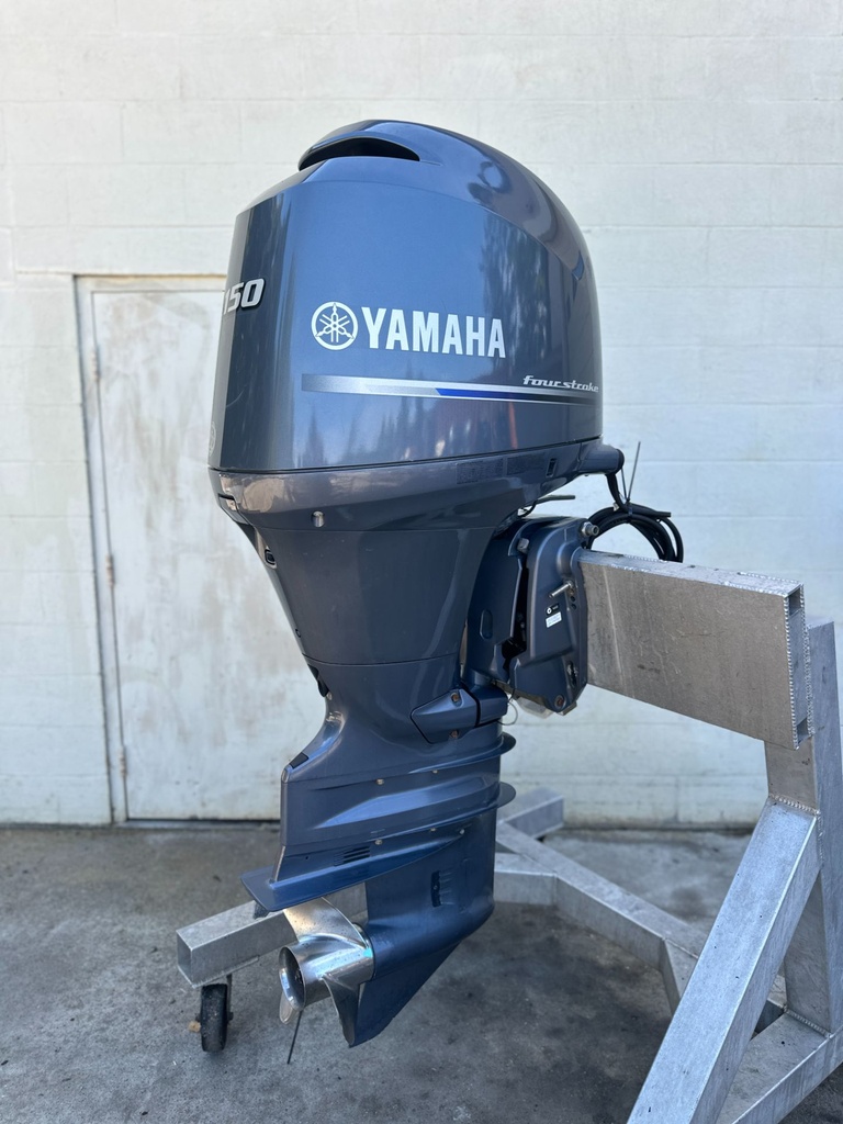 2014 Yamaha 150 HP 4 Stroke Outboard Engine Complete  OEM