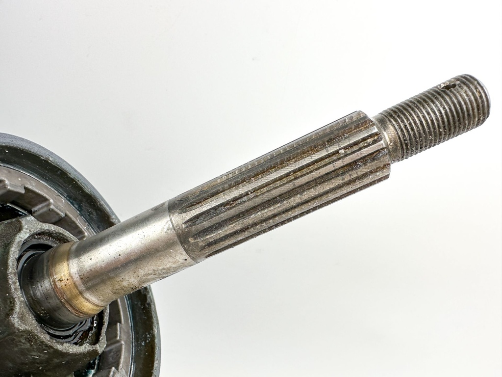 Yamaha 150 175 200 HP 2 Stroke Outboard 25" XL Lower Unit Gear Case Counter