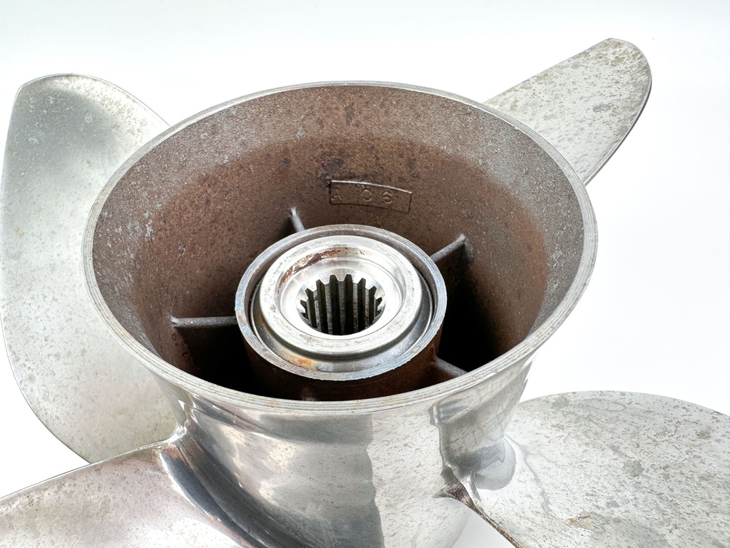 Honda Stainless Steel Prop Propeller 4 Blade Stainless Steel 15 1/4" X 15P LH