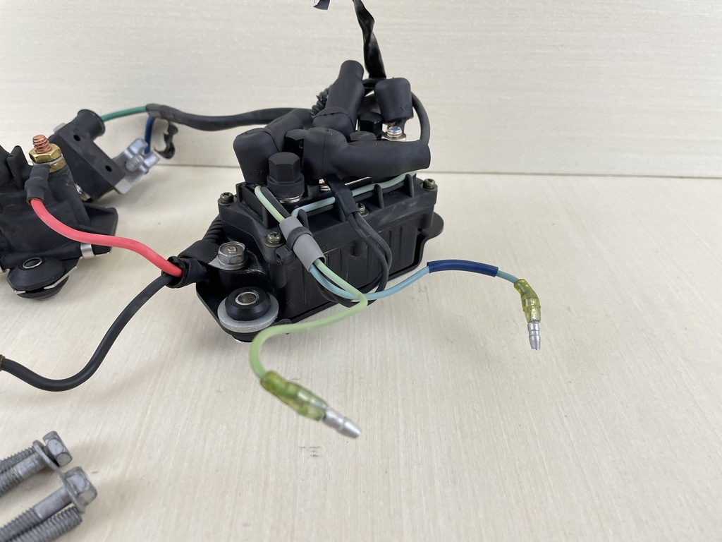 2004 Yamaha 40HP 4 Stroke Outboard Trim & Tilt Relay 6H1-81950-00-00