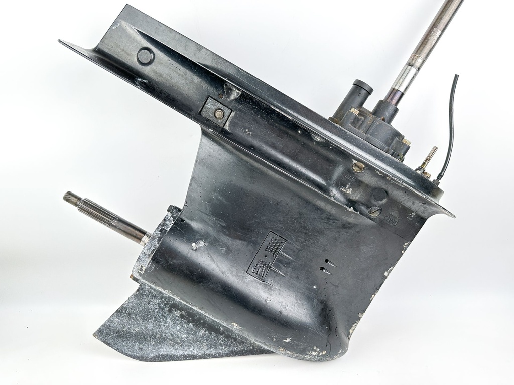 Suzuki 150 175 HP 4 Stroke Outboard 25" XL Lower Unit Gear Case 50040-96838-Y5S