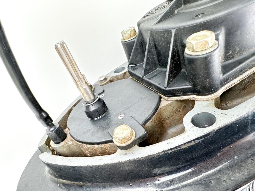 Suzuki 150 175 HP 4 Stroke Outboard 25" XL Lower Unit Gear Case 50040-96838-Y5S