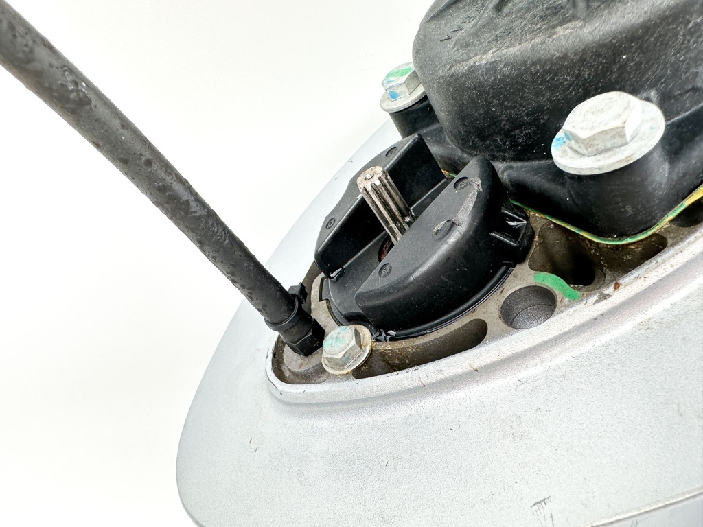 Honda BF 135 150HP 4 Stroke Outboard XL Lower Unit Gear Case - LH Counter