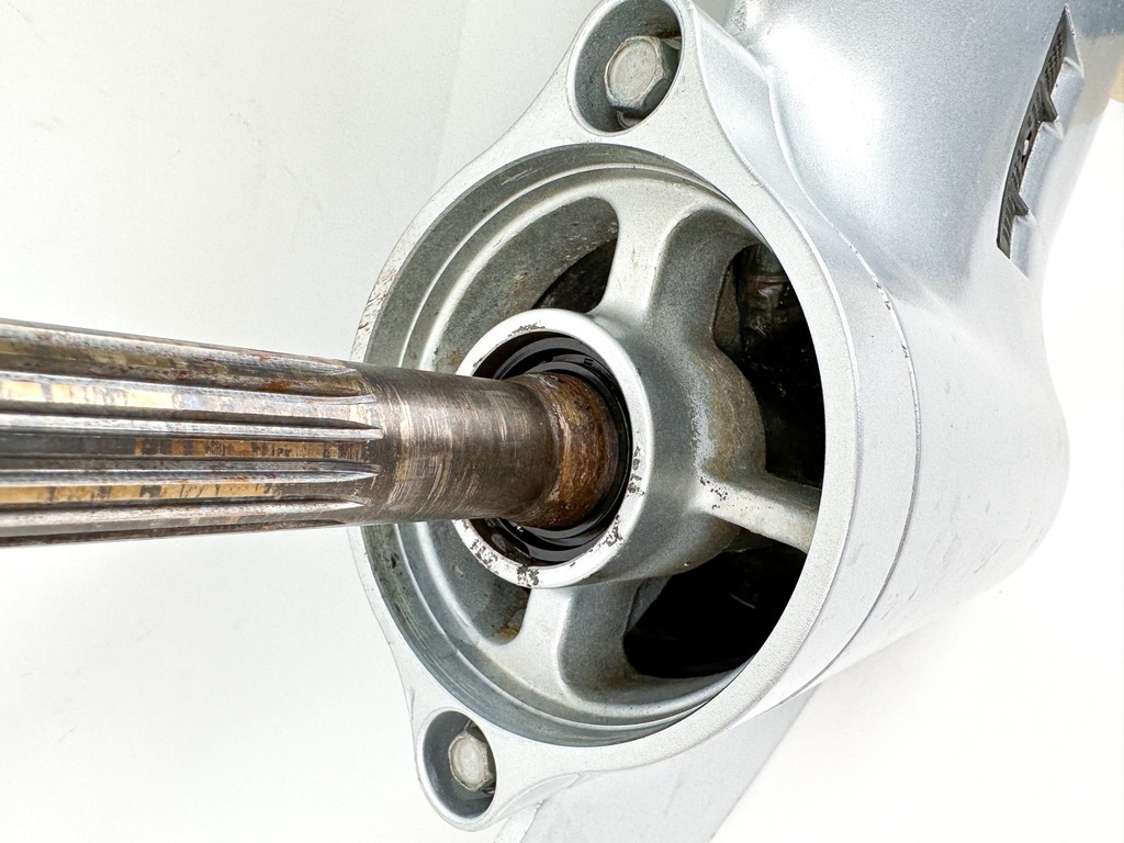 Honda BF 135 150HP 4 Stroke Outboard XL Lower Unit Gear Case - LH Counter