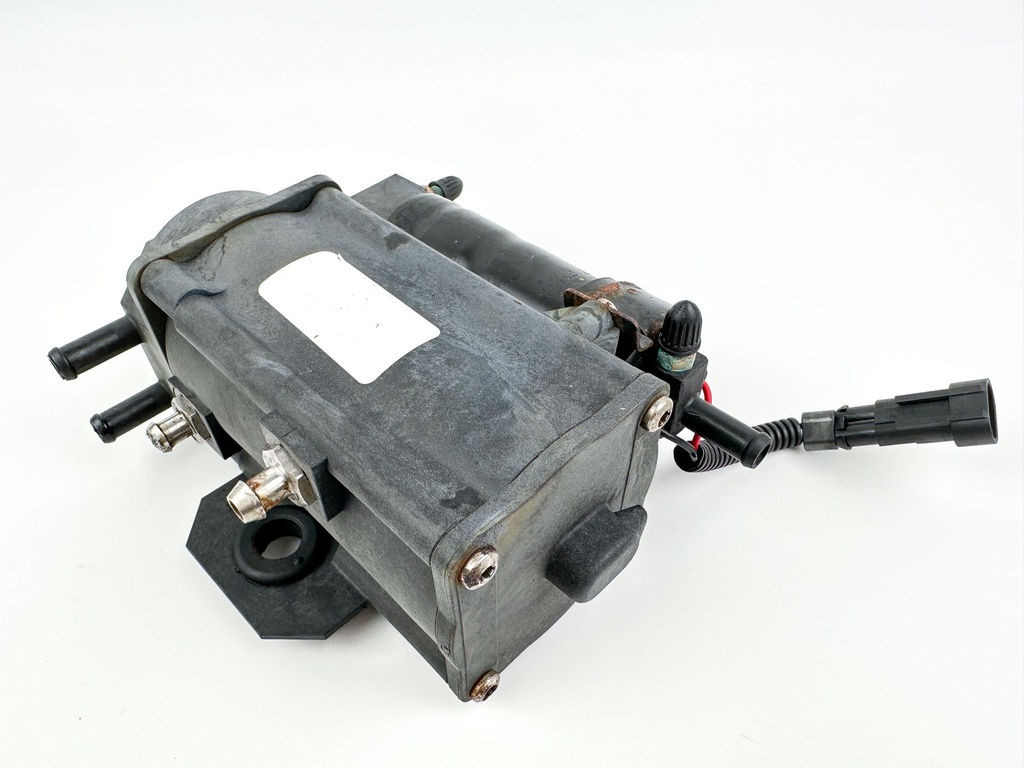 2008 Evinrude 250 HP 2 Stroke Etec Vapor Separator Tank VST 5006063 OEM