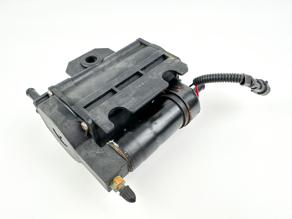 2008 Evinrude 250 HP 2 Stroke Etec Vapor Separator Tank VST 5006063 OEM