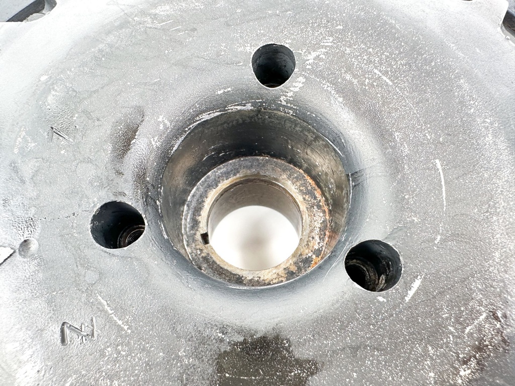 2008 Evinrude 250 HP 2 Stroke Etec Outboard Flywheel 0586924 Repair